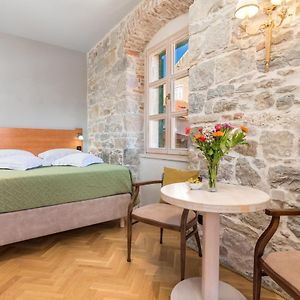 Captain'S Guest House