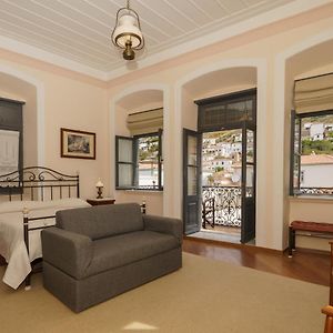 Phaedra Hotel